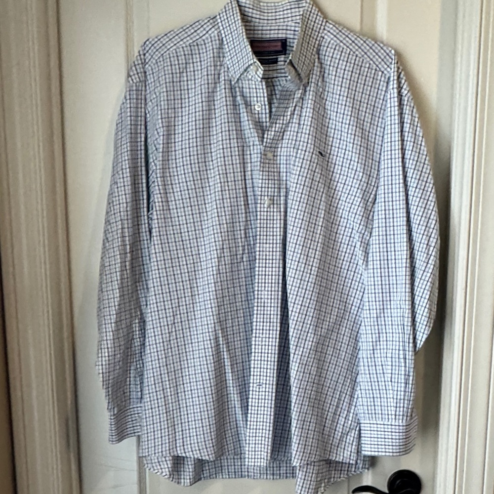 Vineyard Vines Men's White and Blue Plaid Shirt